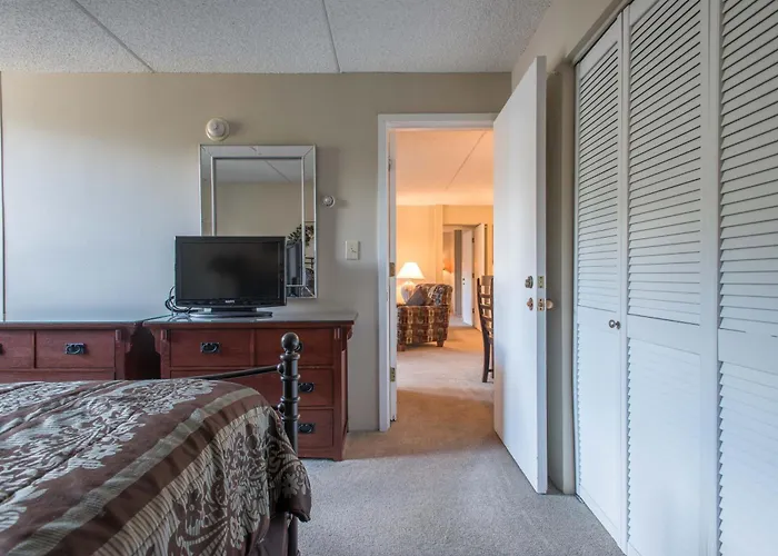 Mountain Plaza 503